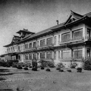 昭和9年2月に完成した城郭風建築物のホテル本館は歴史を経て今日まで残る歴史ある建物。|GAMAGORI CLASSIC HOTEL（蒲郡クラシックホテル）の写真(9255561)