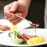 結婚式に欠かせない「料理」。
味はもちろん、見た目でも楽しめる一品です。