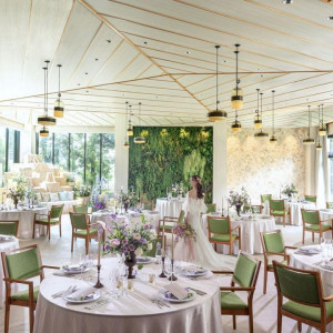 最大100万特典｜光あふれる新会場で花嫁体験＆チャペル見学