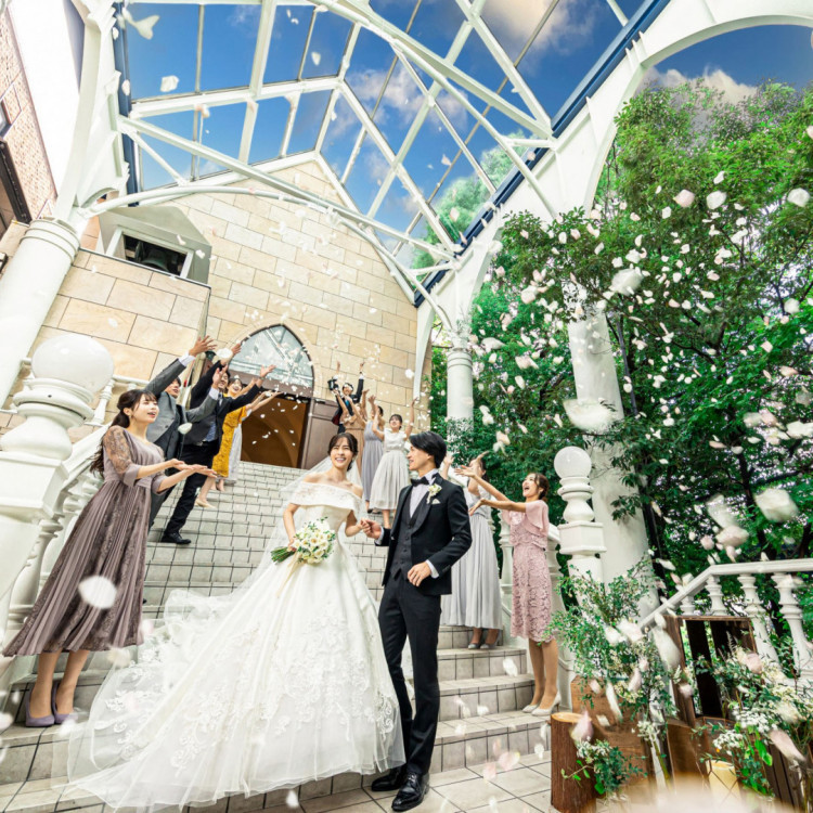 【新品未使用】ウェディング　フォト パーティー　結婚式　前撮り 新品未使用】ウェディングドレス 前撮り ウェディングフォト
