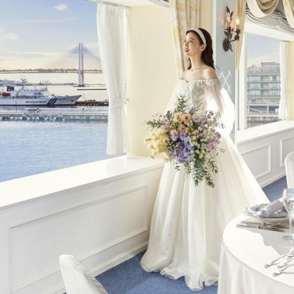 ロケーションならではの絶景は招待するだけでゲストへのプレゼントに。