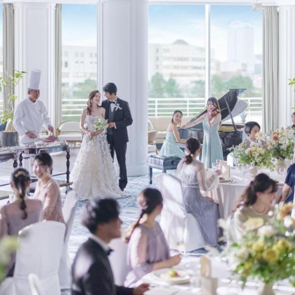 横浜の絶景を望む開放感のあるパーティ会場で、上質×アットホームなパーティを。