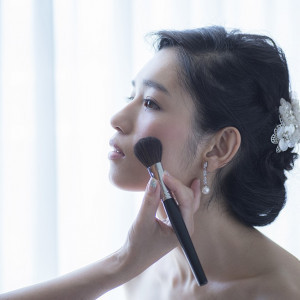 プロのスタイルストが施すヘアメイクは花嫁をより一層美しくします|横浜ベイホテル東急の写真(1145080)