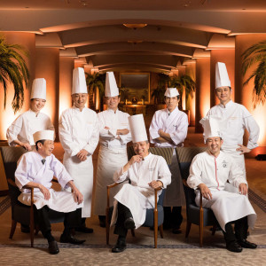 料理界を代表するシェフたちが厳選吟味した食材で、持ち味を生かしながら仕立てる晴れの日にふさわしい華やかで彩豊かな料理で大切なゲストをもてなそう|横浜ベイホテル東急の写真(29459032)