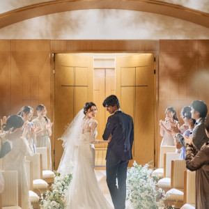 ゲストの祝福に包まれながらの感動のセレモニー。|横浜ベイホテル東急の写真(48937344)