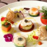 彩り豊かなオードブルはこれから出てくるお料理をより一層楽しみにしてくれます