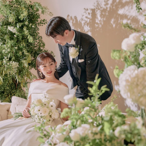 華やかなフラワーアレジメントと洗練された空間で上質なホテルウエディングを演出|横浜ベイシェラトン ホテル&タワーズの写真(52994764)