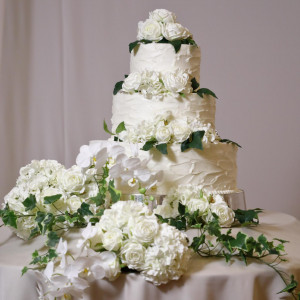 世界にひとつのウエディングケーキでご結婚式に華を添えます。|横浜ベイシェラトン ホテル&タワーズの写真(56202962)