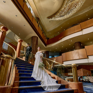 ロビーウエディング◇大階段を贅沢に貸し切りに!一流の挙式スタイル/~50名・立ち見もOK|横浜ベイシェラトン ホテル&タワーズの写真(52994596)
