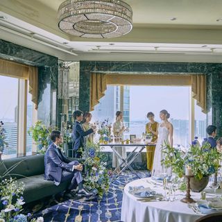 【少人数婚のお2人】スペシャリテ試食×感動のホテル挙式体験