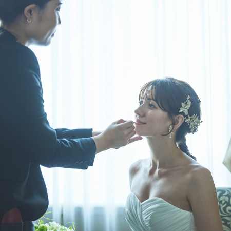 ご新婦様のご要望に合わせながら当日のイメージを具体的にする為ヘアメイクリハーサルを行います