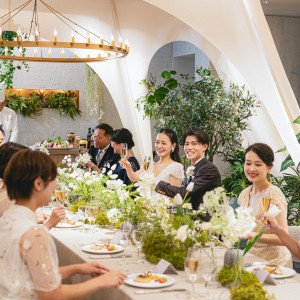 少人数で叶えるアットホームスタイルも可能。大切なゲストと距離近く和やかな時間を。|ザ コンチネンタル横浜の写真(54795126)