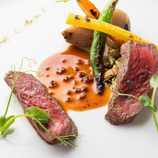 【箸で食べる和フレンチ】幅広い年代が食べやすい味噌やお醤油など和テイストを取り入れております