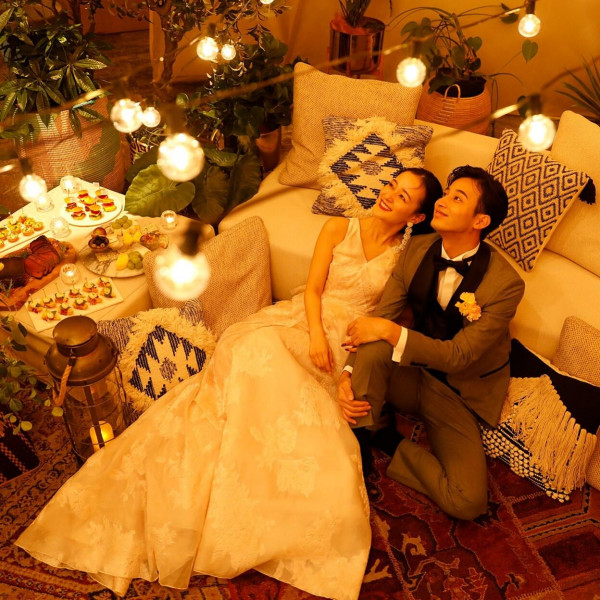 ナイトキャンプのようなカジュアルでラグジュアリーなスタイルに