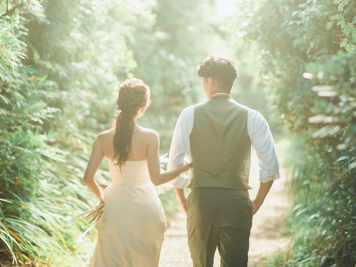 人生の原点となる結婚式を
紡いでいく
想いを伝えたい方は誰ですか