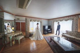 ブライズルームでお支度を|ローズホテル横浜 別邸 ザ・ローズレジデンスの写真(55755774)