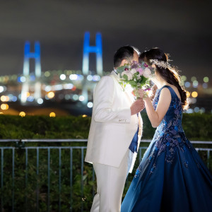 横浜港の夜景をバックにした写真も魅力的|ローズホテル横浜 別邸 ザ・ローズレジデンスの写真(26020827)