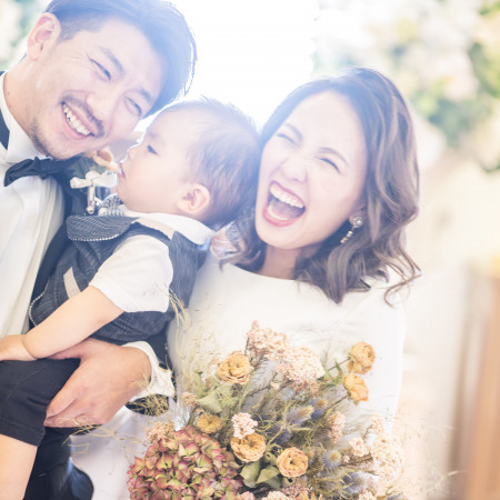 お子様と一緒の挙式も大歓迎！挙式はお二人からご案内が可能です。