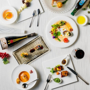 【A5和牛×オマール食べ比べ】青の大聖堂見学&ドレス試着フェア