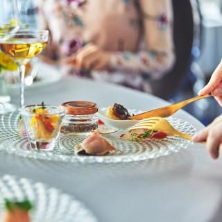 【3万円相当豪華試食】A5ランク国産牛フィレのグリエ×のどぐろ出汁茶漬け×アフタヌーンティ
