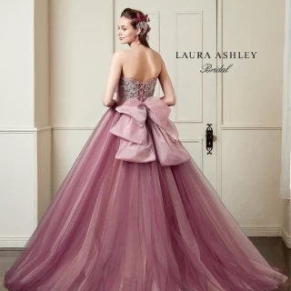 LAURA ASHLEY