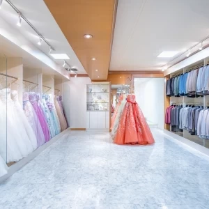 「衣裳」館内ドレスサロンのほか、市内提携店約1,000着以上から運命の一着を見つけよう|ホテルメトロポリタン盛岡 NEW WINGの写真(21127530)