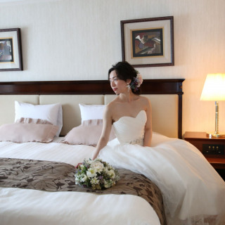 新郎新婦ハネムーンステイ、ご衣裳優待料金、ゲストの宿泊など最大15大特典をプレゼント！