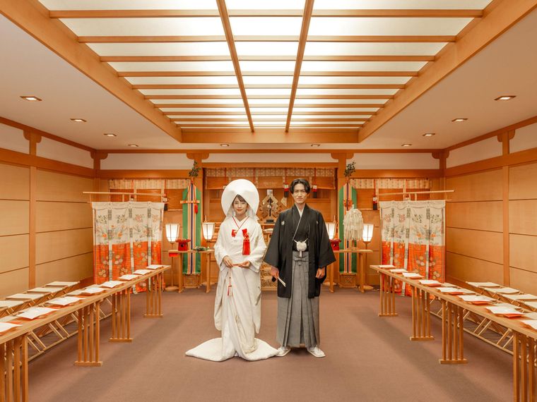 【問合せ急増中！】人気の和婚は館内外での挙式が可能！