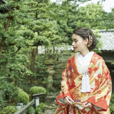 東山三十六峰のひとつ粟田山を借景にした270坪の庭園「石翠」をもつ「粟田山荘」。佇むだけで絵になる本物だけが醸し出す静謐な世界が広がる