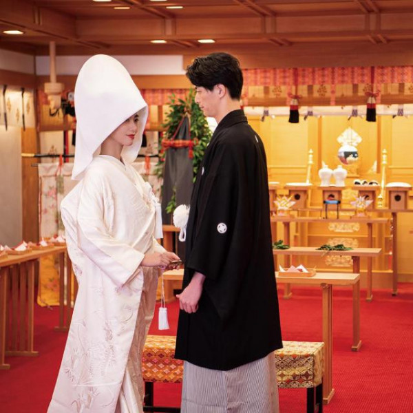 賀茂御祖神社（下鴨神社）の御祭神を祀る。いにしえより続く、由緒正しく壮麗で心豊かな「和」の挙式