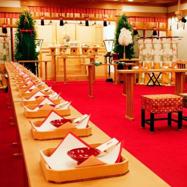 賀茂御祖神社(下鴨神社)の御祭神を祀る「葵殿」。移動の負担も軽減される館内神前式