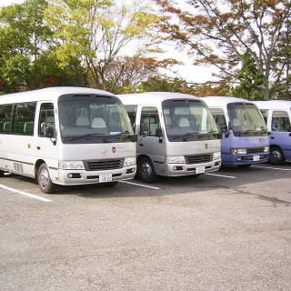 埼玉県内どこへでも♪両家に1台ずつ【送迎バスプレゼント】(108,000円分プレゼント♪)