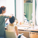 ナチュラルに魅力を引き立たせるヘアメイク。新婦の理想を超える抜群のセンスでお手伝いしてくれます。