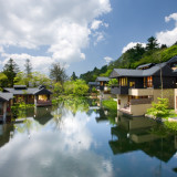 【星のや軽井沢】テレビや雑誌でも引っ張りだこの高級温泉旅館「星のや軽井沢」の宿泊も手配OK。下見宿泊優待もあるので問い合わせを