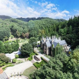 日本で唯一!ヨーロッパの本物のお城を専属プランナーがくまなくご案内♪