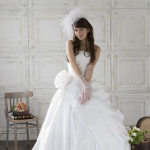 花嫁を引き立てるウェディングドレス|エルセルモ広島の写真(1109277)
