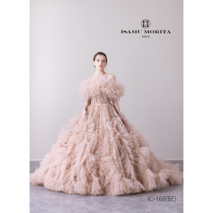 約1000着のドレスの中から、お気に入りの一着を見つけて♪【アンフェリシオン内の衣裳店FLORAでレンタルも可能】|アンフェリシオンの写真(55434473)