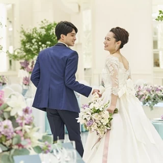 《総額130万円特典！》新郎新婦様の衣裳108万円割引！さらに写真orビデオ22万円相当プレゼント！