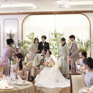 ドレス&タキシード・チャペル挙式・会食・写真も含めて《10名様41万円》のお得なプランが対象に!!