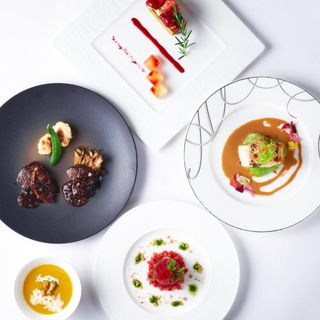 【130万特典×定額制プランが魅力】国産牛含む厳選素材の6品試食