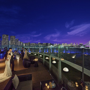 お台場・レインボーブリッジなど東京湾の夜景でゲストをおもてなし|ホテル インターコンチネンタル 東京ベイの写真(24981500)