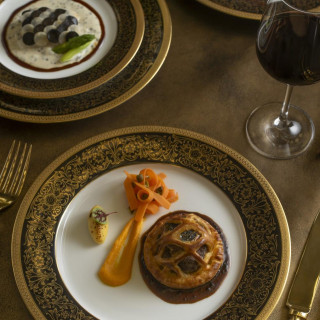 伝統的なフランス料理と歴史宿す貴賓館の世界観が融合した唯一無二の美食が誕生しました。