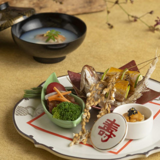 ゲストのみなさまへ”おもてなし”のコース。