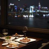 1周年記念特典:宿泊またはアニバーサリーディナーのご招待