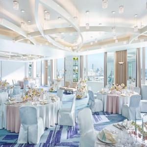 29階「光」自然光たっぷりの明るいバンケット。夜景の楽しめる時間帯も人気|グランドニッコー東京 台場の写真(55460584)