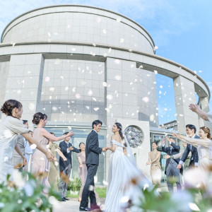 大空の下で祝福と笑顔あふれるアフターセレモニーを|グランドニッコー東京 台場の写真(45013282)