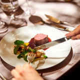 20,000円相当のコースより国産牛網役を含む豪華試食を無料体験(該当のフェアからご予約ください)