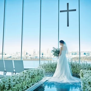 【2025年9月まで婚礼 挙式料無料◎】絶景チャペル×豪華美食体験