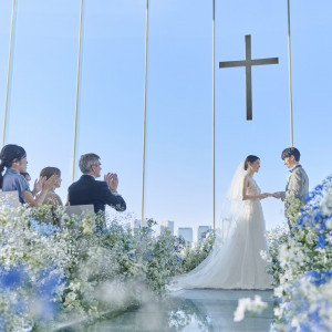 【ルーチェマーレ】たくさんのゲストに見守られて温かなサレモニーを|ヒルトン東京お台場の写真(51377848)