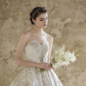 専属のスタイリストが、運命の一着をご提案